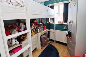 CAMPERNELL CLOSE- click for photo gallery